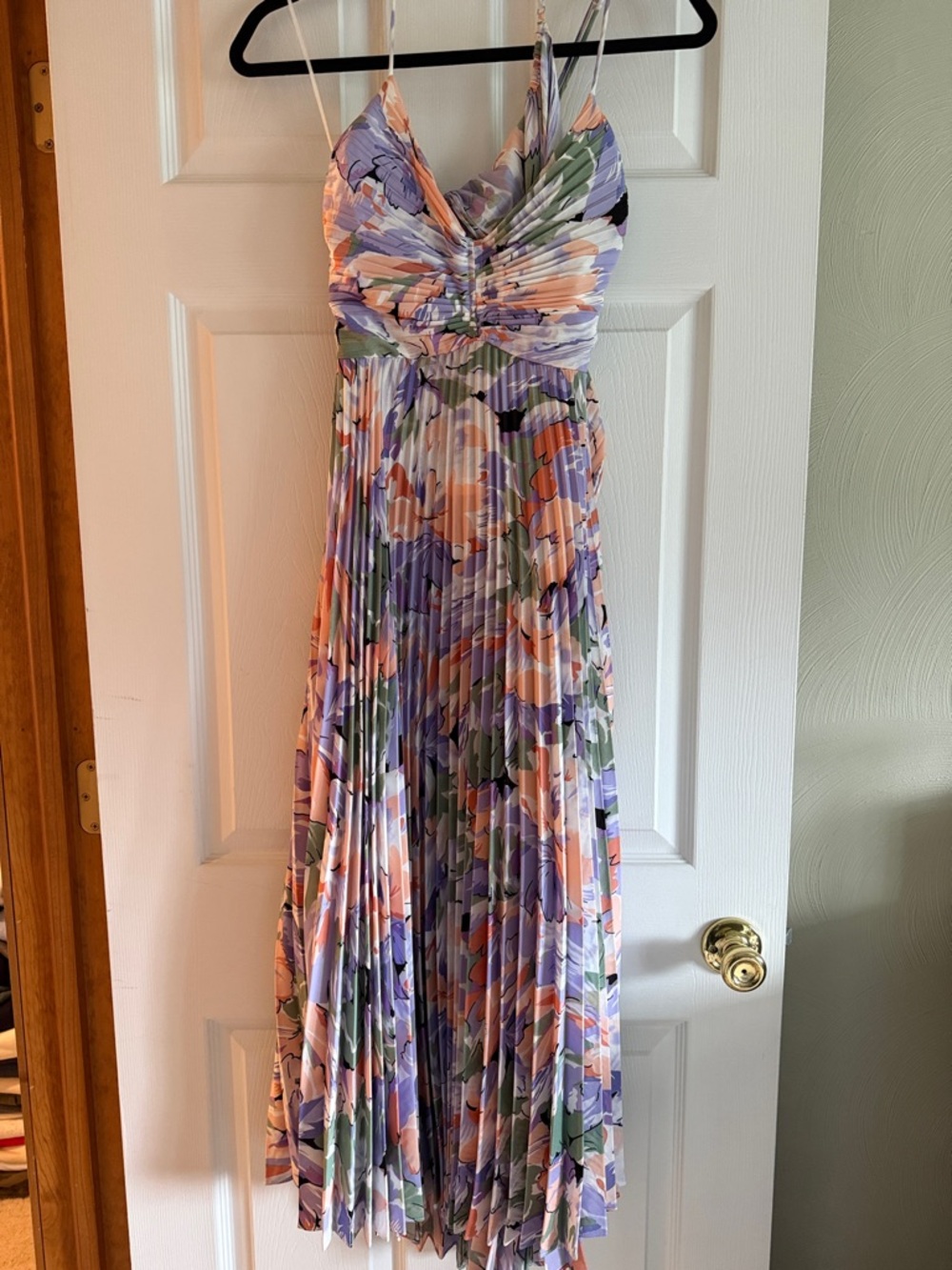 Astr the Label Pleated Floral Spaghetti Strap Maxi Dress